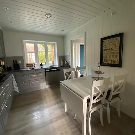 Semesterbostad Gjerdingen Gard *