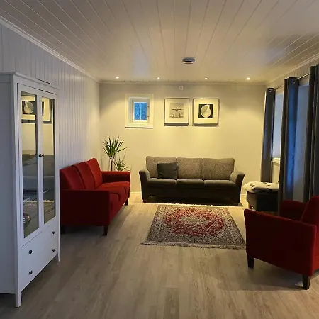 Semesterbostad Gjerdingen Gard *